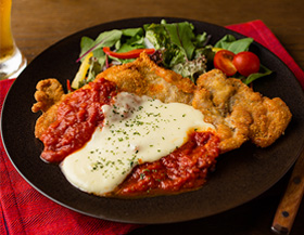 シュニッツェルパルミジャーナ